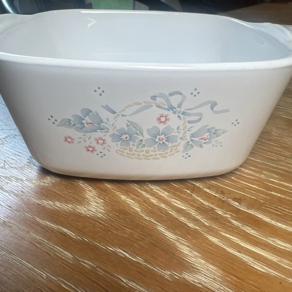 Vintage Corning Ware P-43-B Country Cornflower Basket Mini Casserole Dish